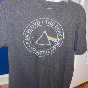 Mens size medium, pink floyd graphic tee